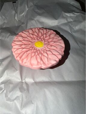 Pink daisy pedestal dish